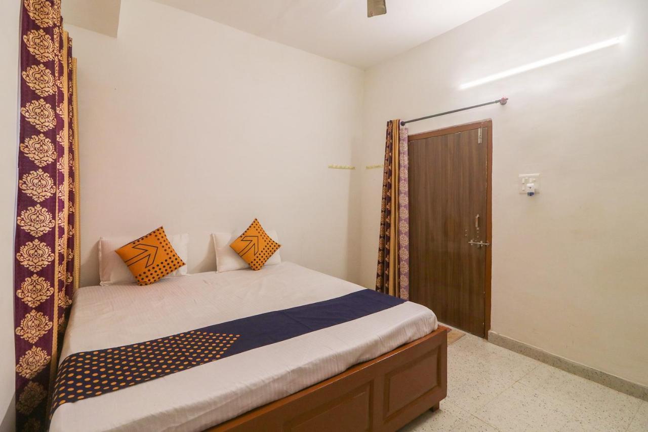 Spot On Hotel Om Kanha Bilāspur Extérieur photo