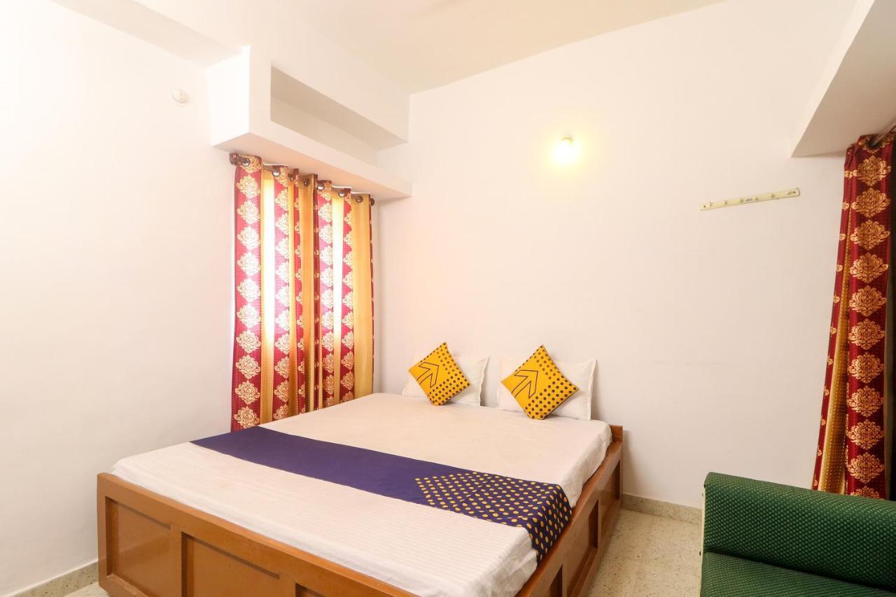 Spot On Hotel Om Kanha Bilāspur Extérieur photo
