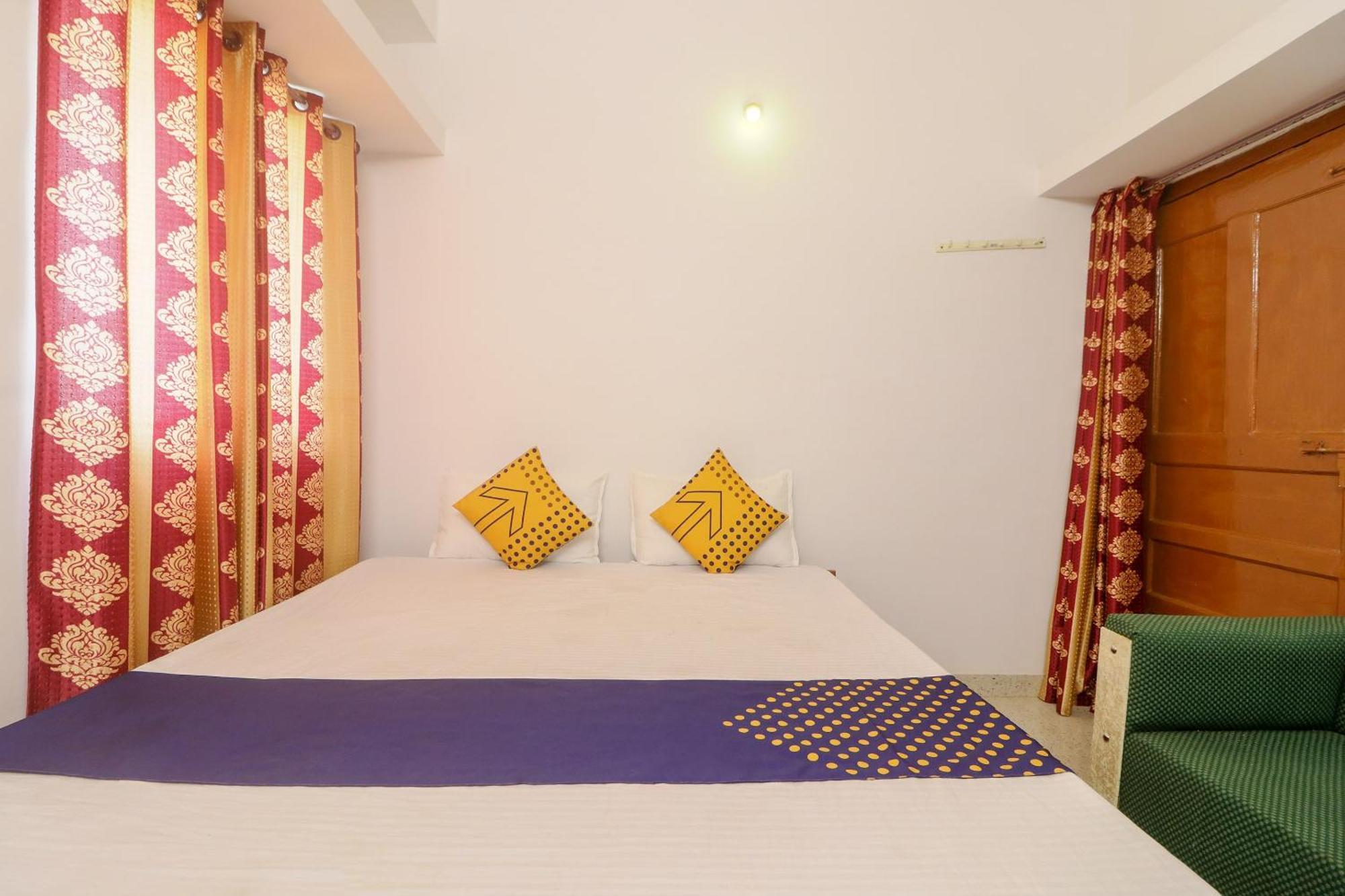 Spot On Hotel Om Kanha Bilāspur Extérieur photo