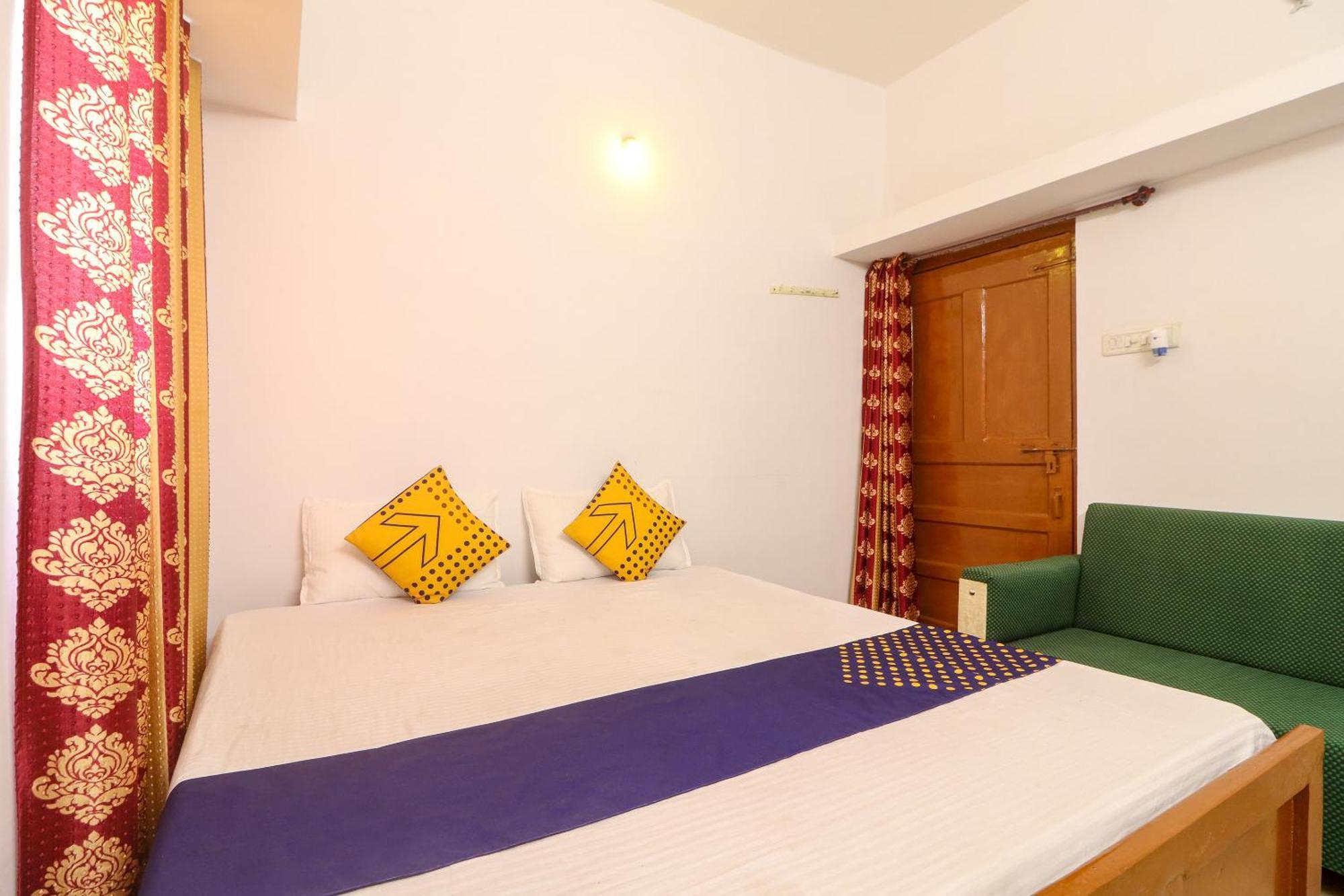 Spot On Hotel Om Kanha Bilāspur Extérieur photo
